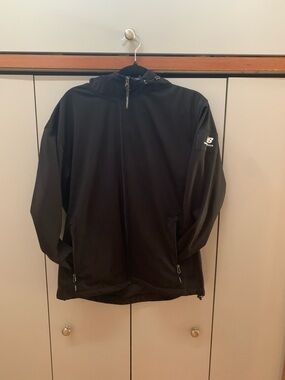 New Balance Unisec Black Windbreaker Jacket size Large